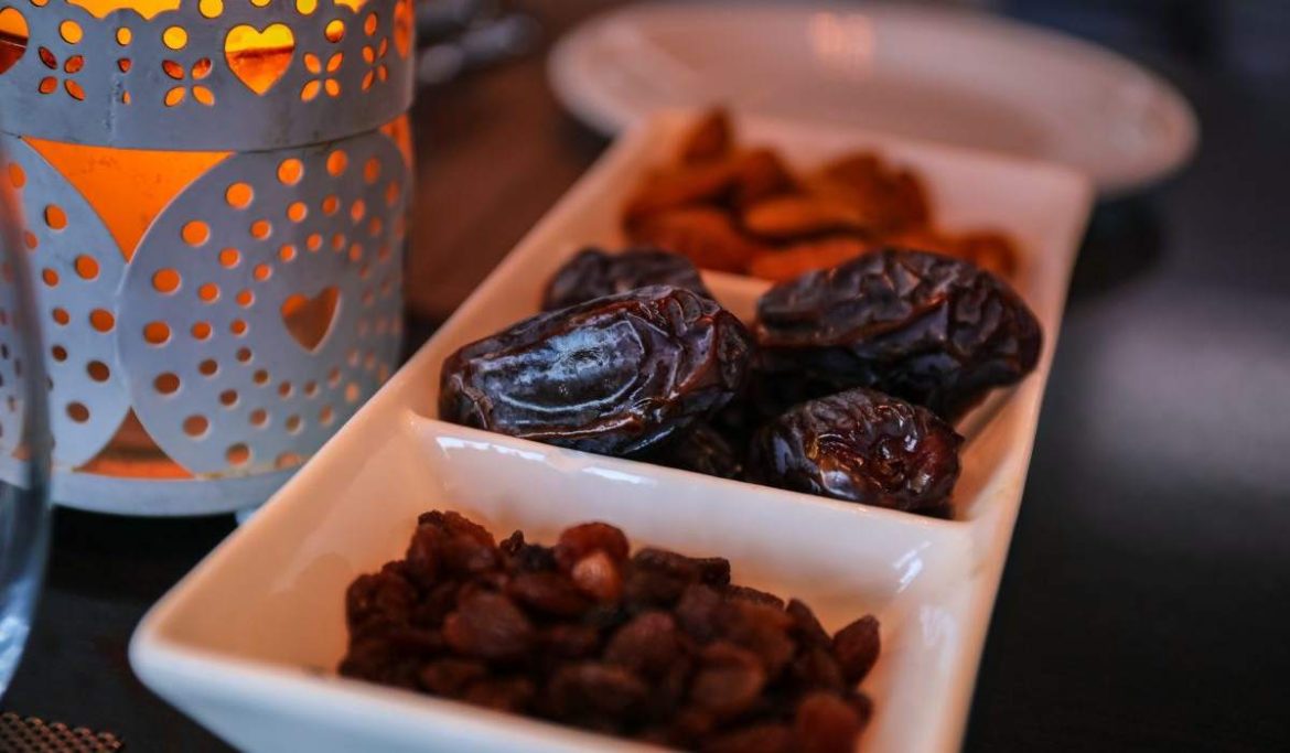 Highest quality types of good Ajwa dates at a cheap price