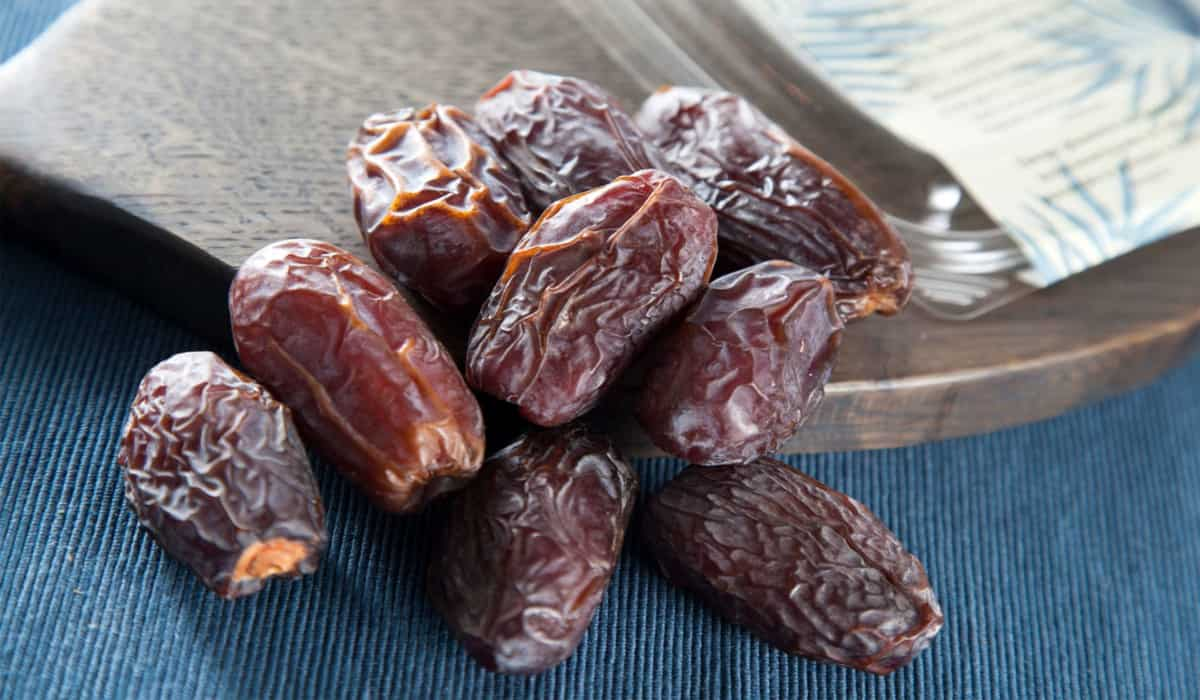  The Best Price for Buying Noor Pitted Dates 