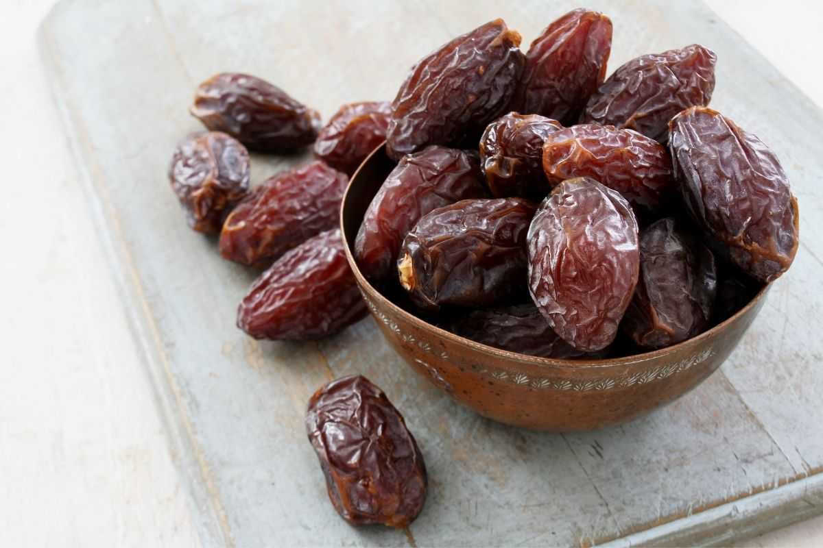  Buy egyptian semi dry dates Types + Price 