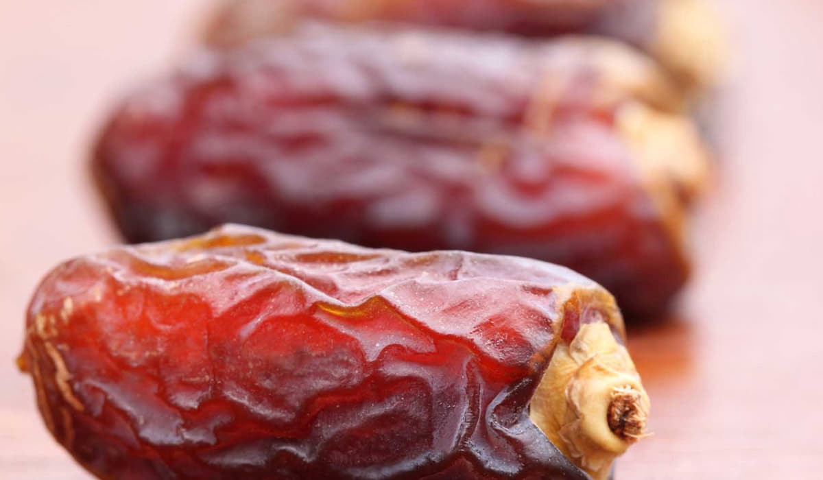  Buy All Kinds of Khadrawy Dates at the Best Price 