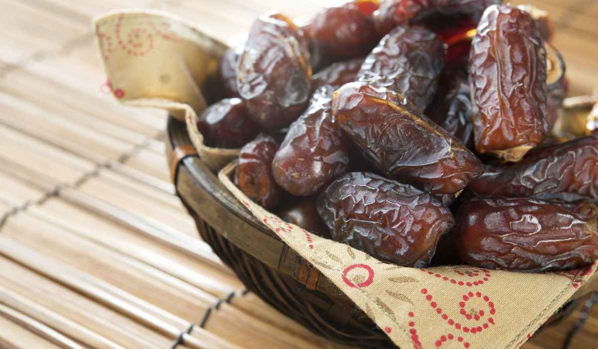  Introduction of Ajwa dates for young babies + Best buy price 