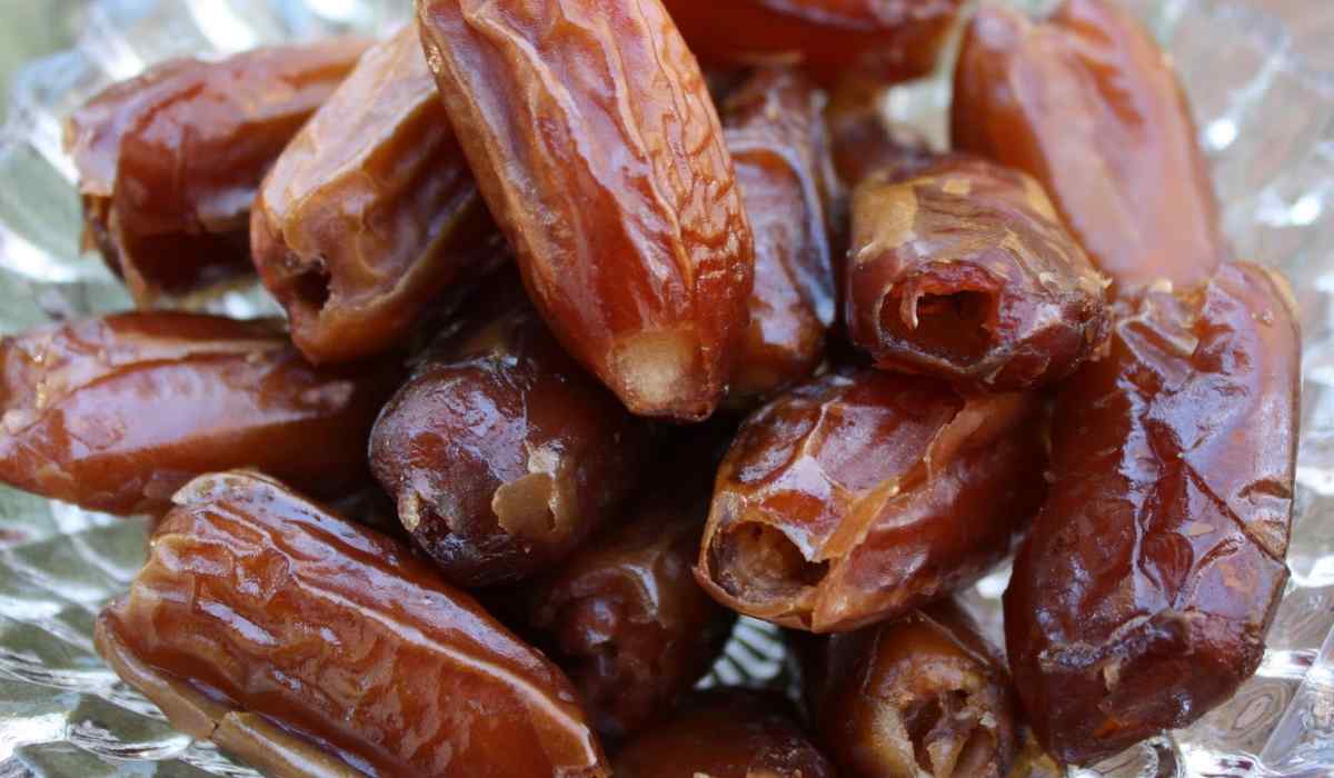  Deglet noor dates Purchase Price + Preparation Method 