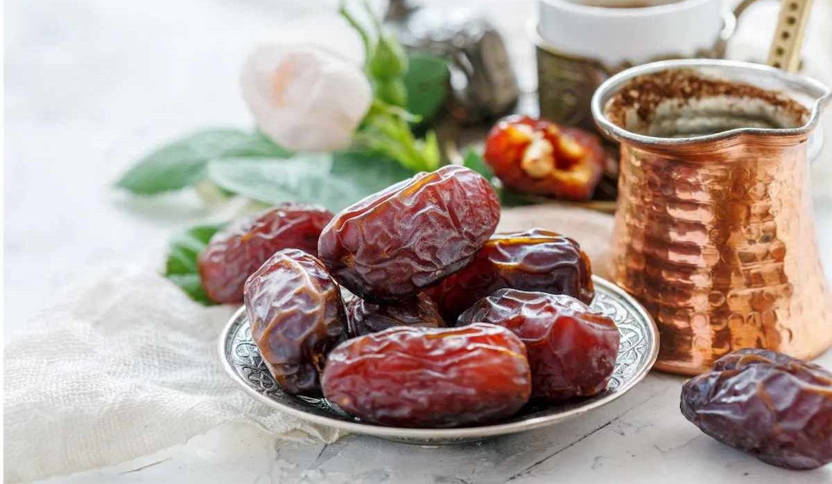  Buy and the Price of All Kinds of middle eastern dates 