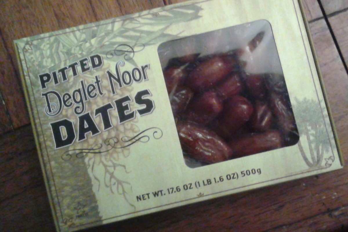  Buy and Price of Algerian Deglet Noor dates 