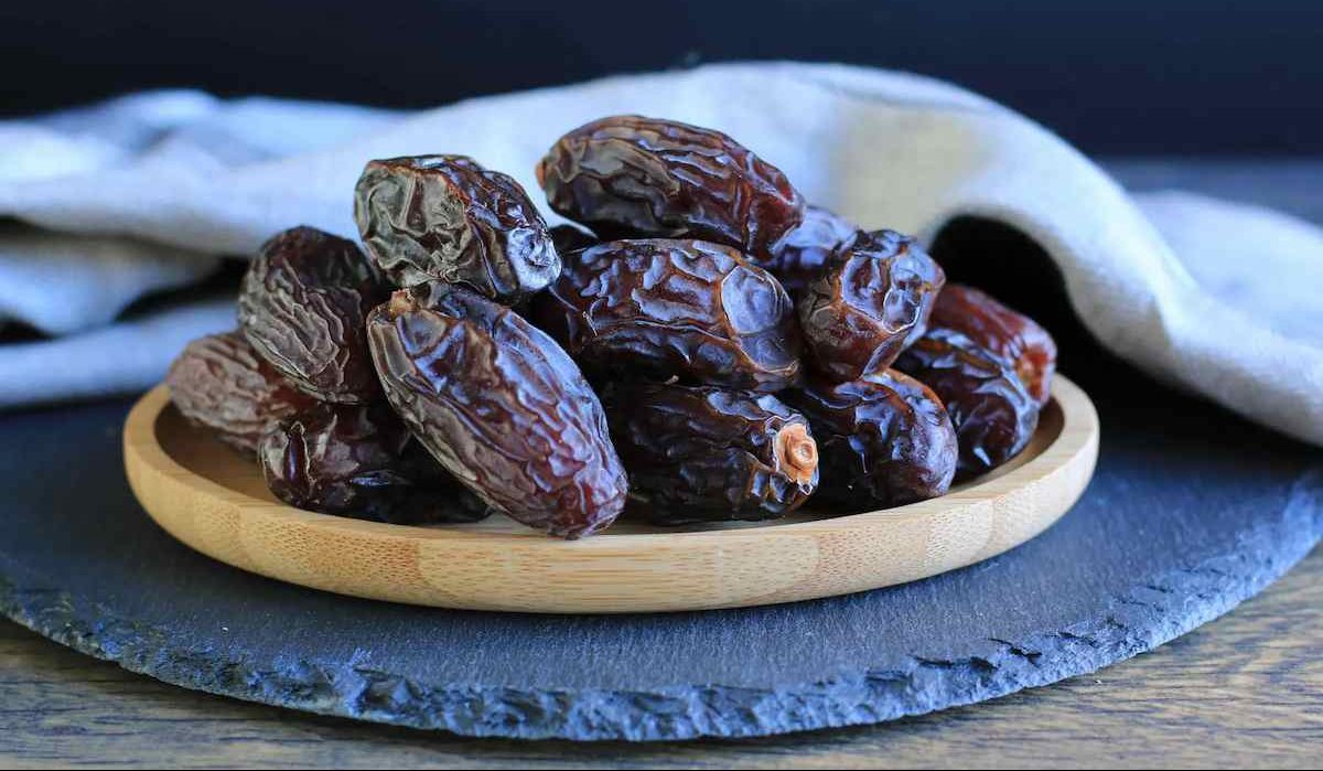  apis royal zahidi premium dates price + review 