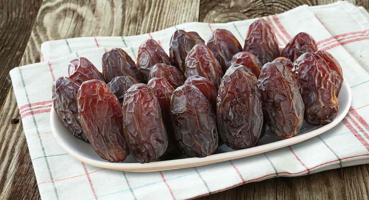  Pitted soft dates 2023 Price List 