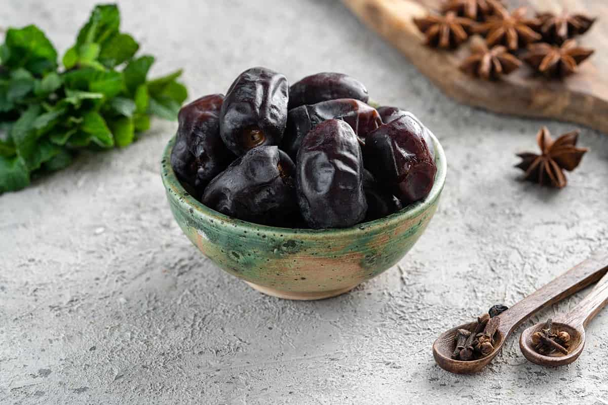  Introduction of All-natural Mazafati dates + Best buy price 