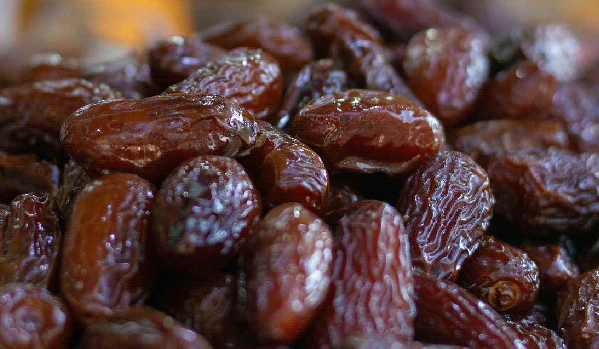  Dry dates or wet dates which is better for weight loss 