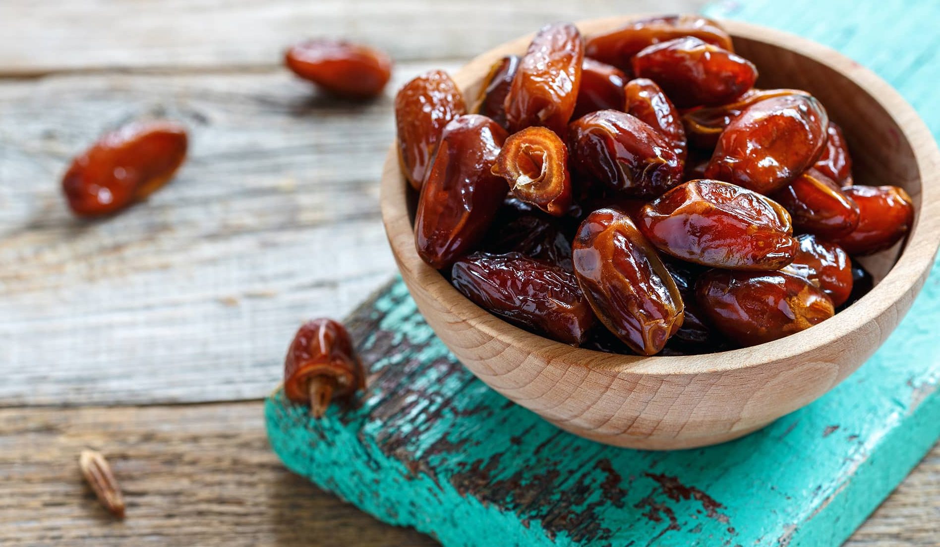  medjool dates vs pitted dates size 