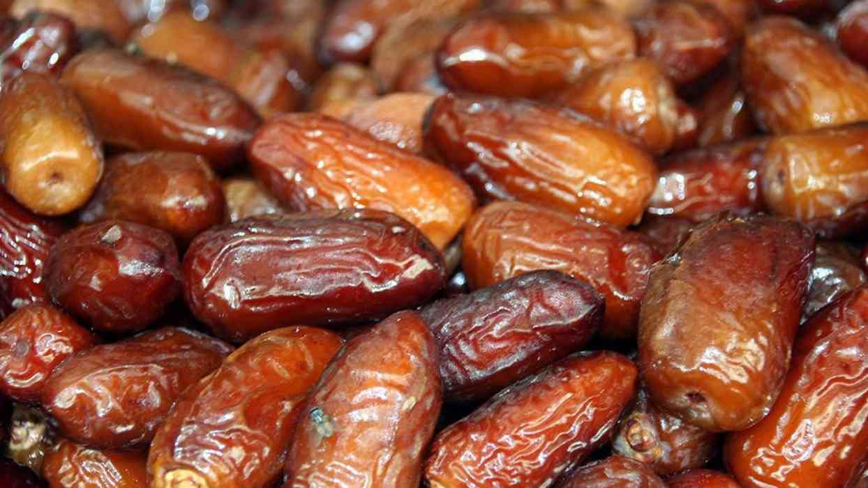  Purchase And Day Price of Sukkari dates online 