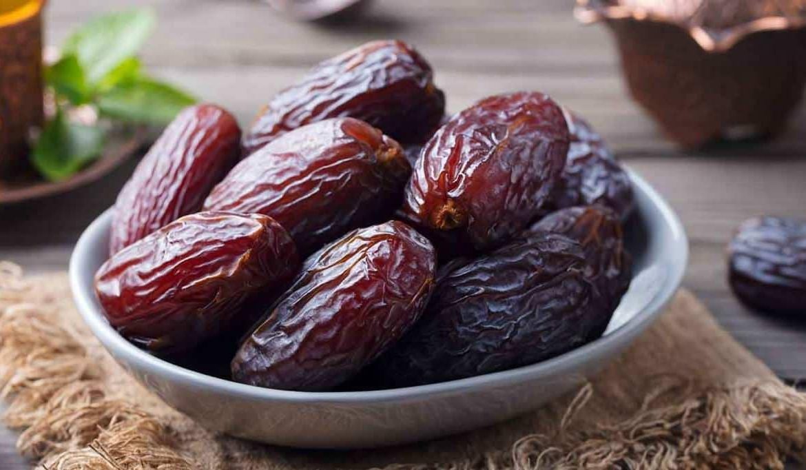  Buy the best types of deglet noor dates pie at a cheap price 