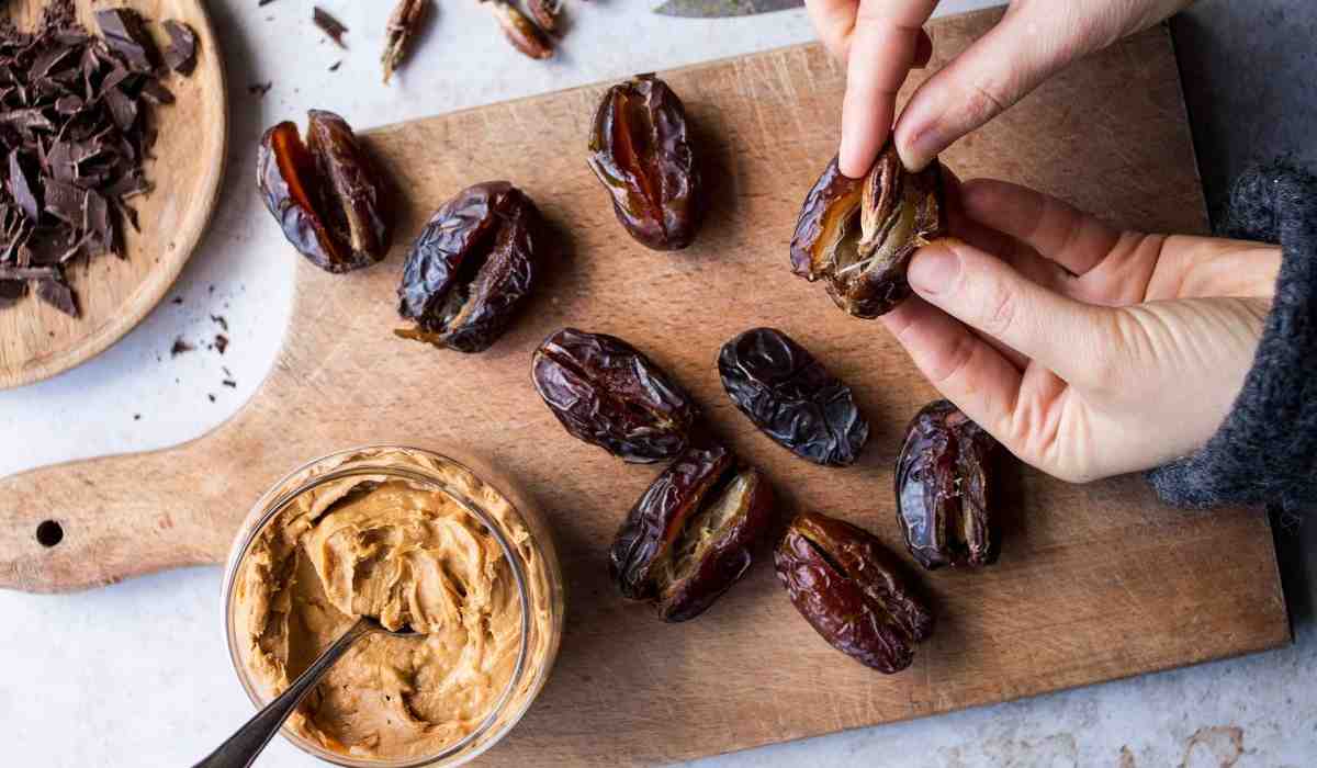  Buy the highest quality types of good ajwa dates at a cheap price 