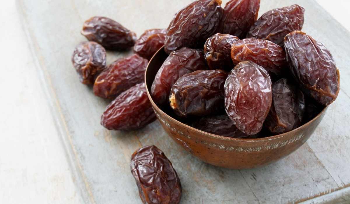  Buy the highest quality types of good ajwa dates at a cheap price 