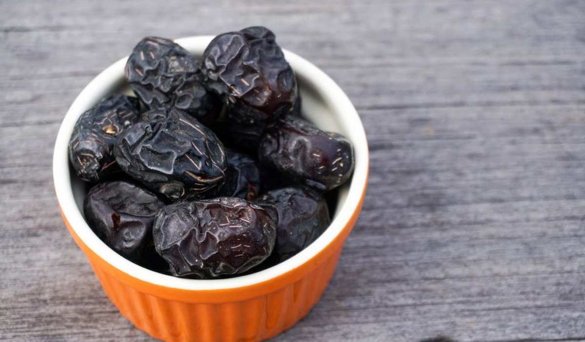  Buy the latest types of Jeddah Ajwa dates 