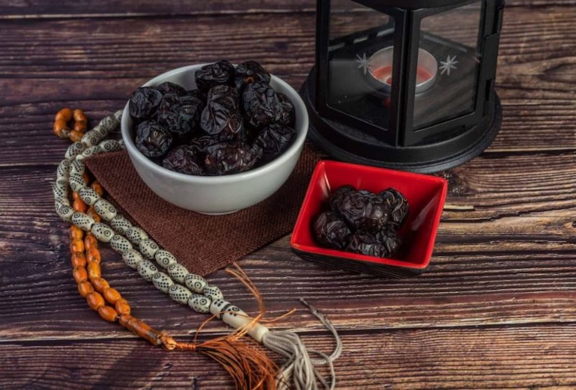 ajwa dates benefits for pregnancy