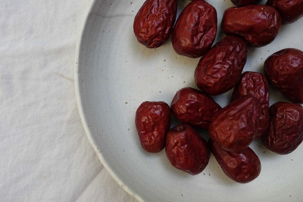 Top quality red dates on sale