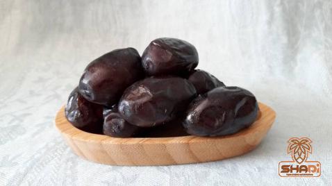 Khudri dates with complete explanations and familiarization