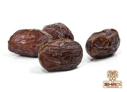 dried khajoor dates with complete explanations and familiarization